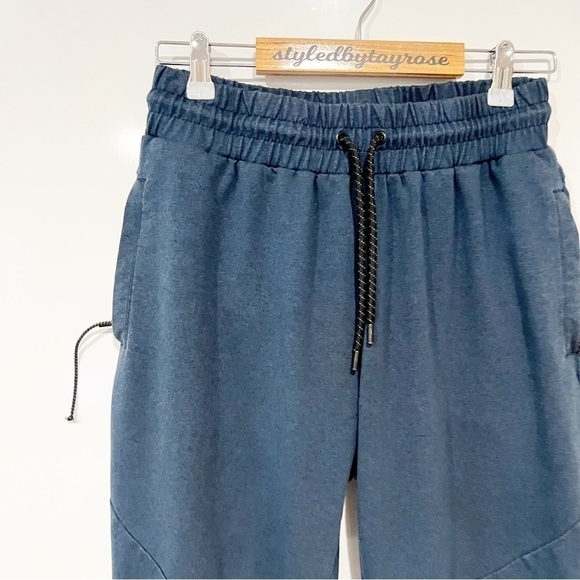 Alphalete Zip Jogger in Navy - Picture 4 of 12